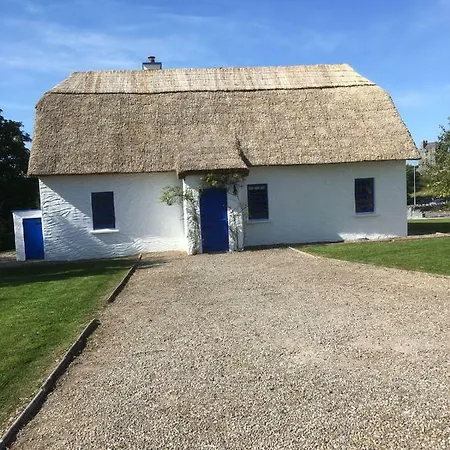 Dunguaire Thatched Holiday home